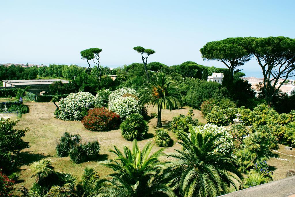 Hotel Parco Dei Principi Anzio Luaran gambar